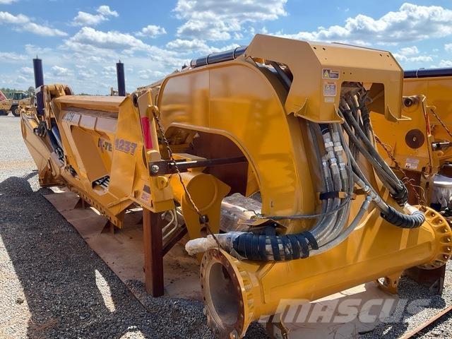 K-Tec 1237 刮土機