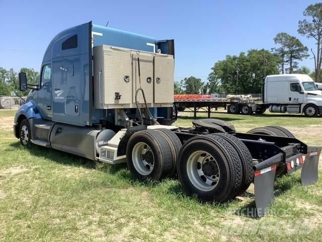 Kenworth  曳引機組件