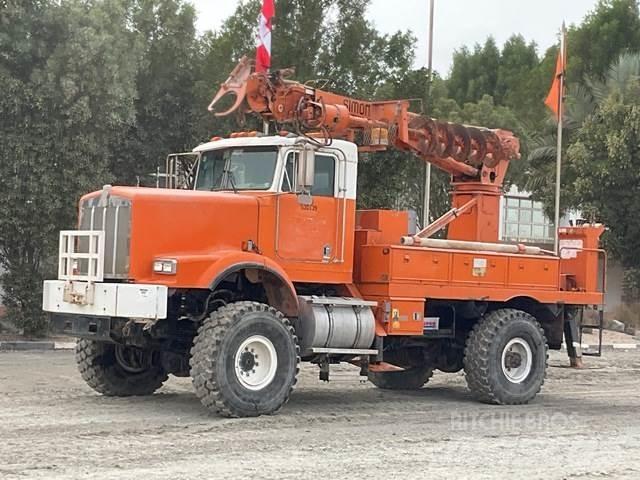 Kenworth C500 移動式鑽機車