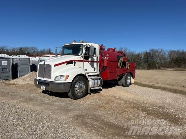 Kenworth T270 組合/真空油槽車