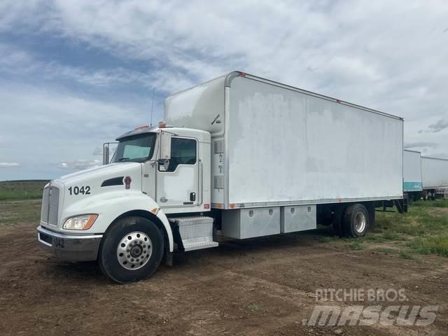 Kenworth T270 貨箱式卡車