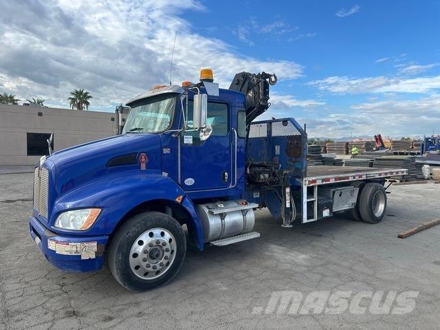 Kenworth T270 起重機卡車