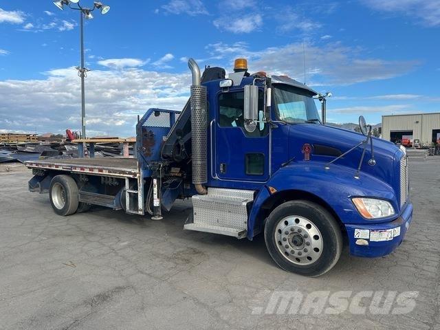 Kenworth T270 起重機卡車