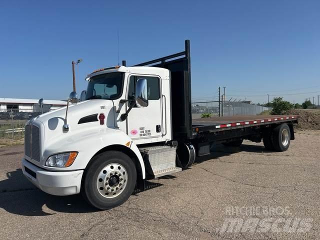 Kenworth T3 平板式/側卸式卡車