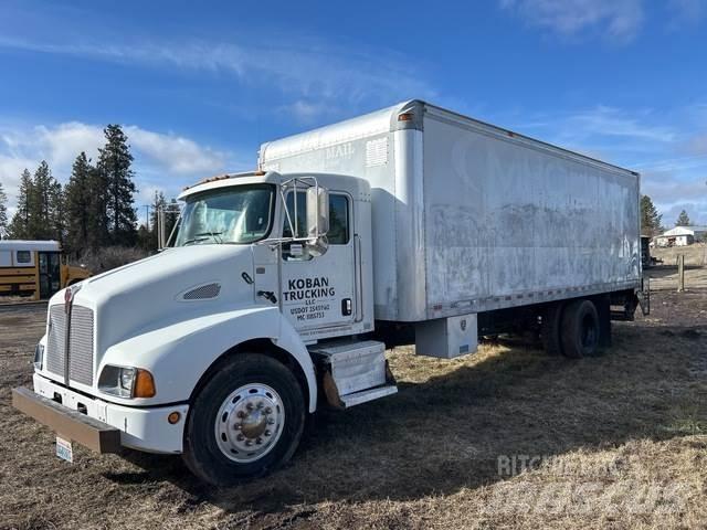 Kenworth T300 貨箱式卡車