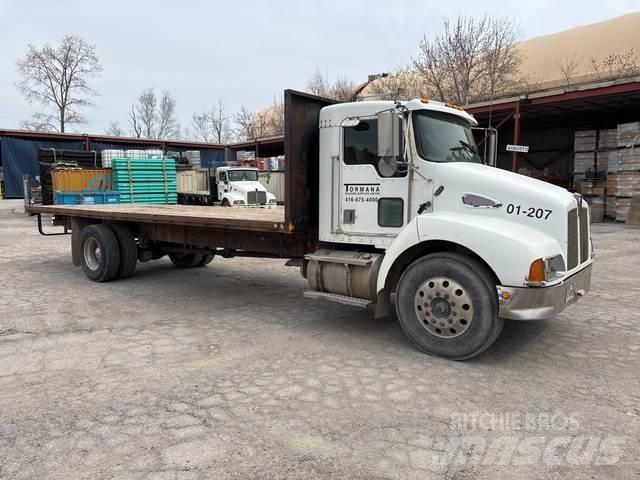 Kenworth T300 平板式/側卸式卡車