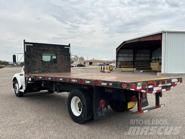 Kenworth T300 傾卸式卡車