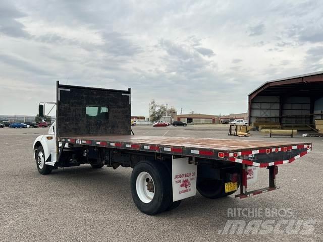 Kenworth T300 傾卸式卡車