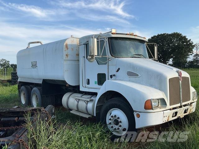 Kenworth T300 水車