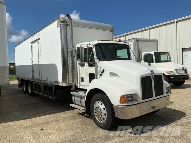 Kenworth T300 貨箱式卡車