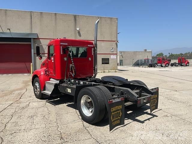 Kenworth T370 曳引機組件