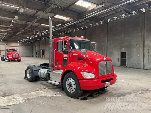 Kenworth T370 曳引機組件