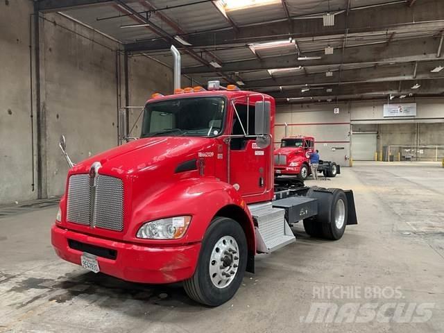 Kenworth T370 曳引機組件
