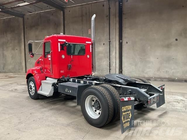 Kenworth T370 曳引機組件