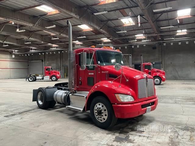 Kenworth T370 曳引機組件