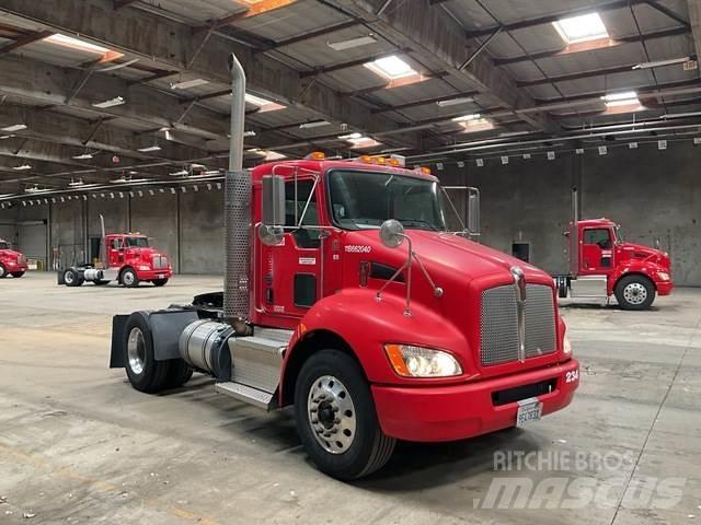 Kenworth T370 曳引機組件