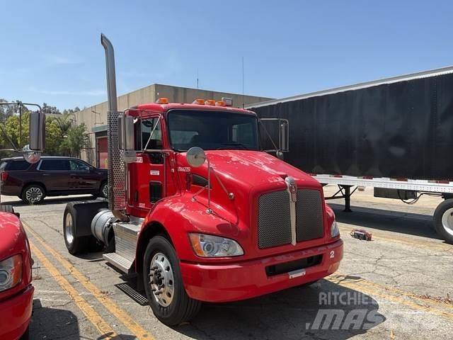Kenworth T370 曳引機組件