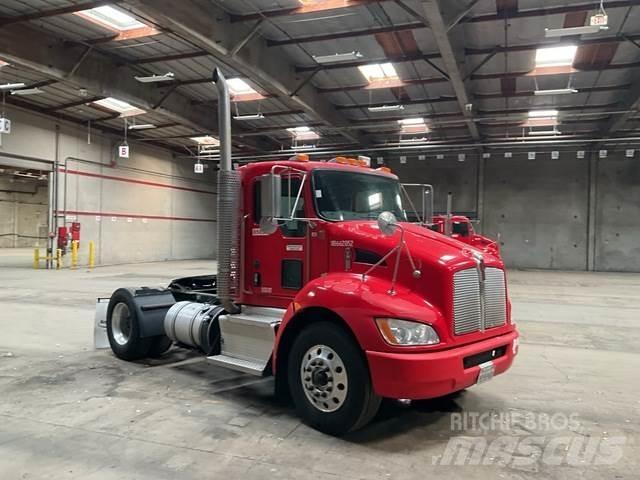 Kenworth T370 曳引機組件