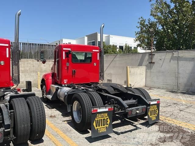 Kenworth T370 曳引機組件