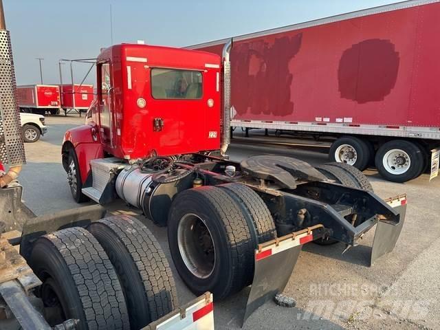 Kenworth T370 曳引機組件