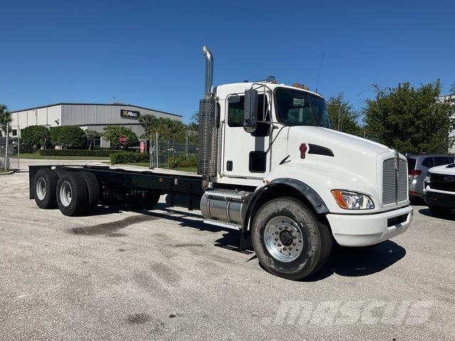 Kenworth T370 駕駛室與內部