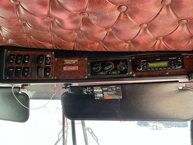 Kenworth T409 曳引機組件