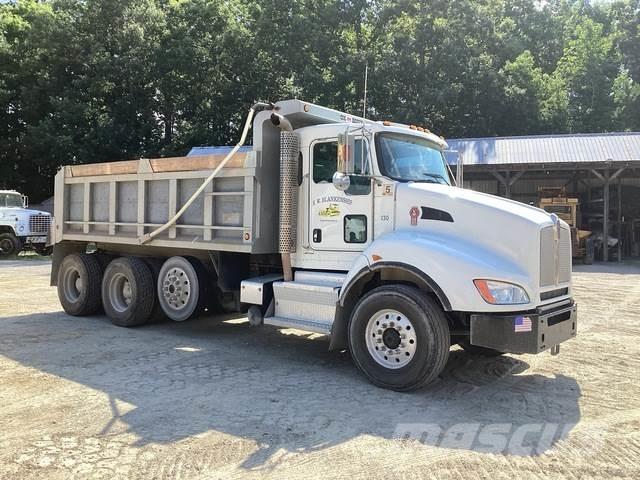 Kenworth T440 傾卸式卡車