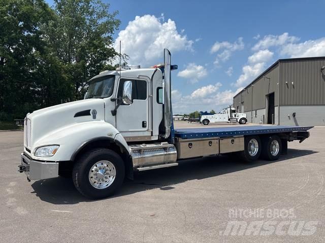 Kenworth T440 救援車
