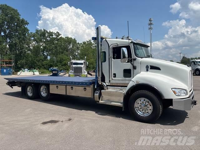 Kenworth T440 救援車
