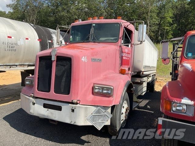Kenworth T450B 運油車