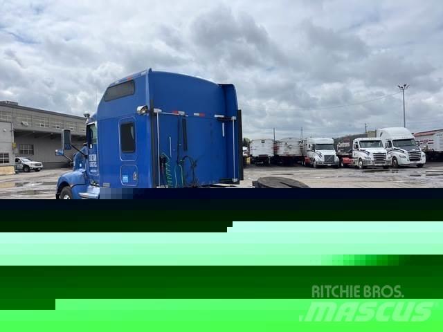 Kenworth T660 曳引機組件