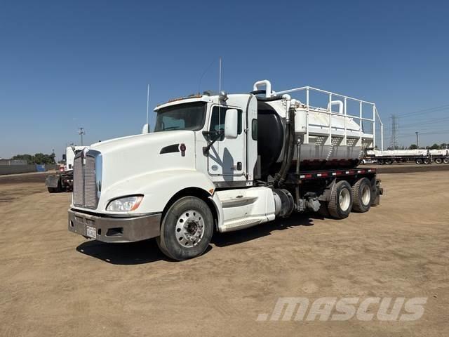 Kenworth T660 組合/真空油槽車