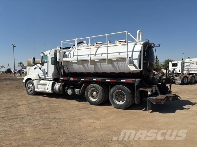 Kenworth T660 組合/真空油槽車
