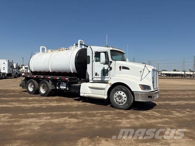 Kenworth T660 組合/真空油槽車