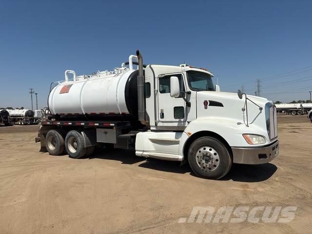Kenworth T660 組合/真空油槽車