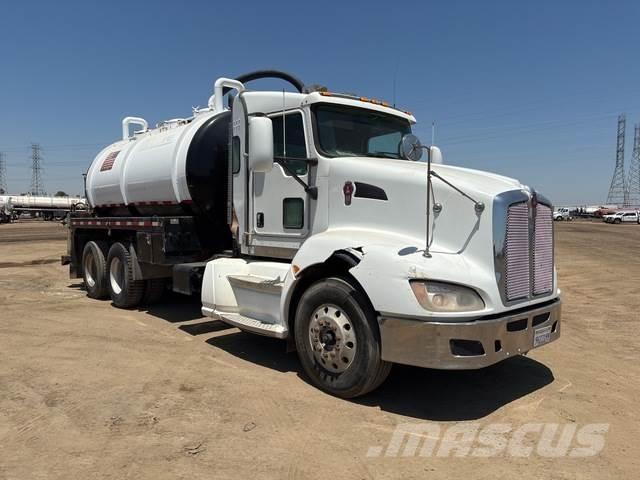 Kenworth T660 組合/真空油槽車