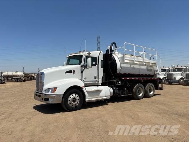 Kenworth T660 組合/真空油槽車