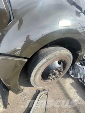 Kenworth T680 曳引機組件