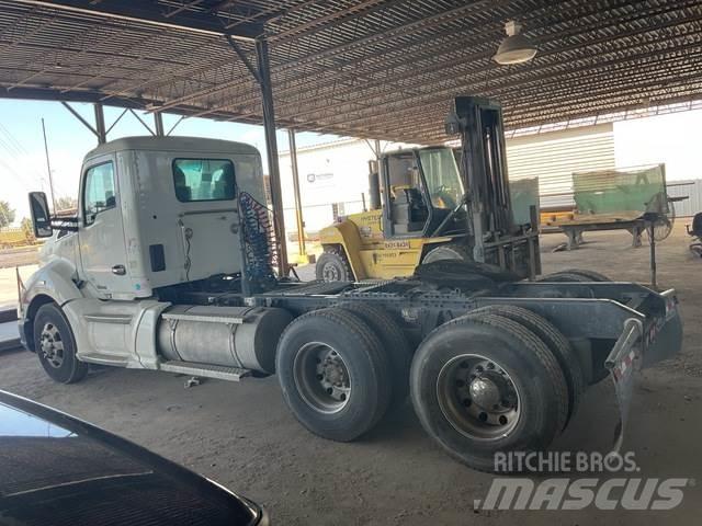 Kenworth T680 曳引機組件