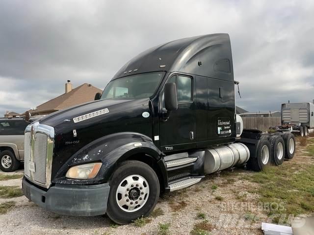 Kenworth T700 曳引機組件