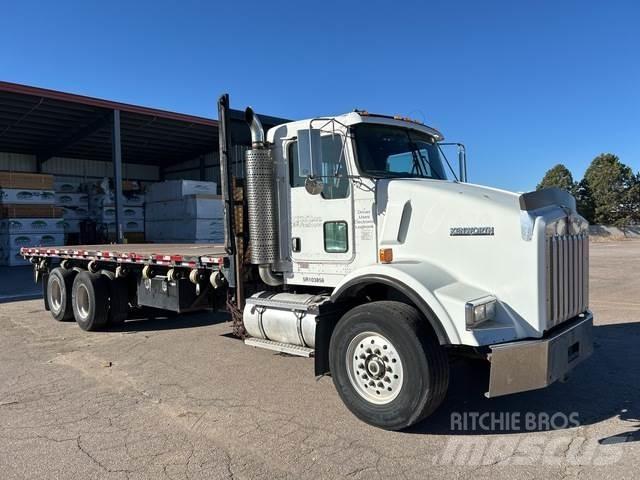 Kenworth T800 平板式/側卸式卡車