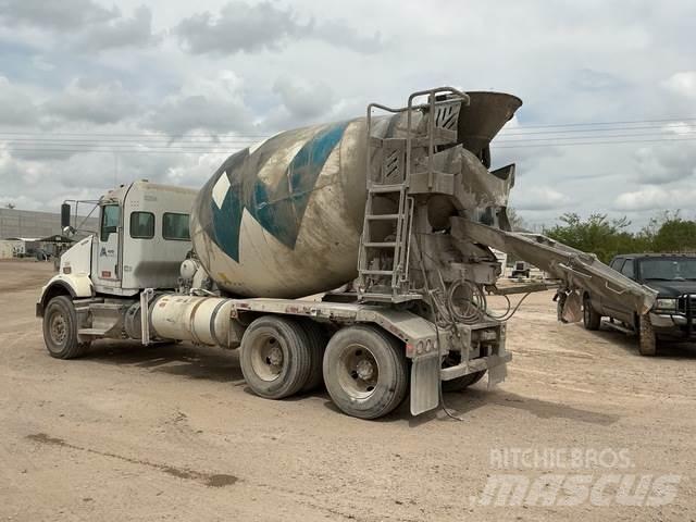 Kenworth T800 其他貨車