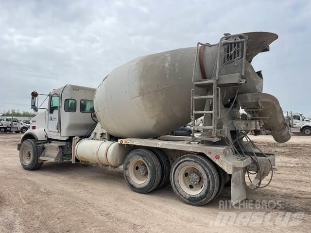 Kenworth T800 其他貨車