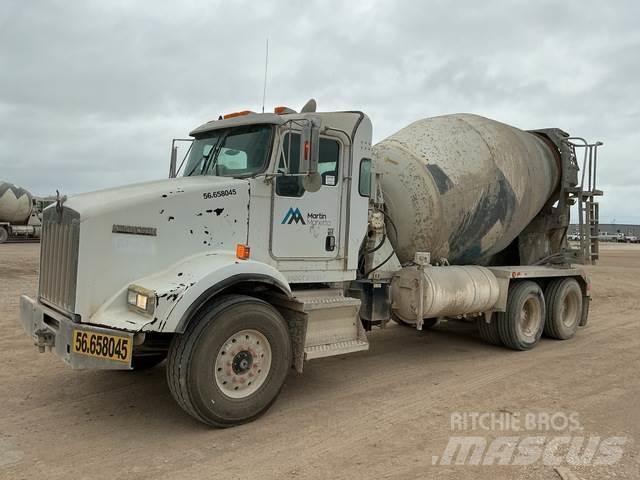 Kenworth T800 其他貨車
