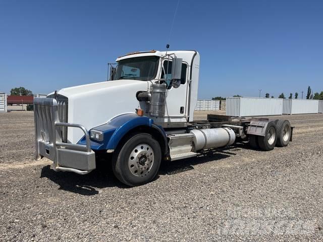Kenworth T800 曳引機組件