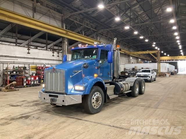 Kenworth T800 曳引機組件