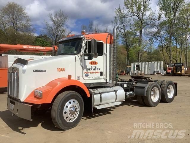 Kenworth T800 曳引機組件