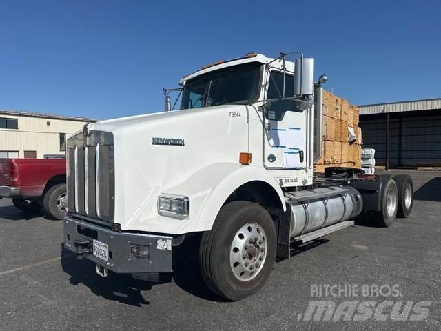 Kenworth T800 曳引機組件