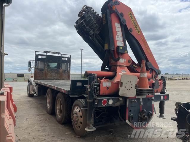 Kenworth T800 其他貨車