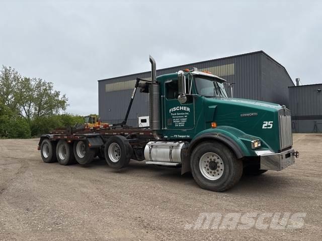 Kenworth T800 裝載運輸卡車
